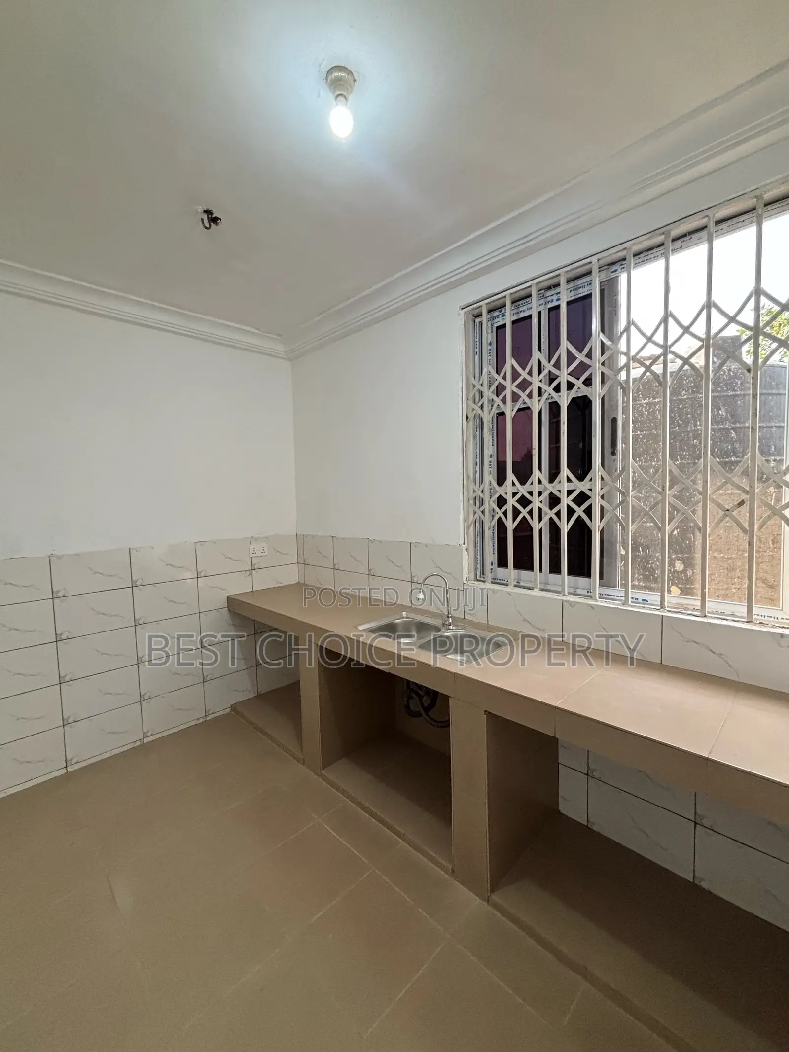Single Room Sc Available at Adenta Housing Down
