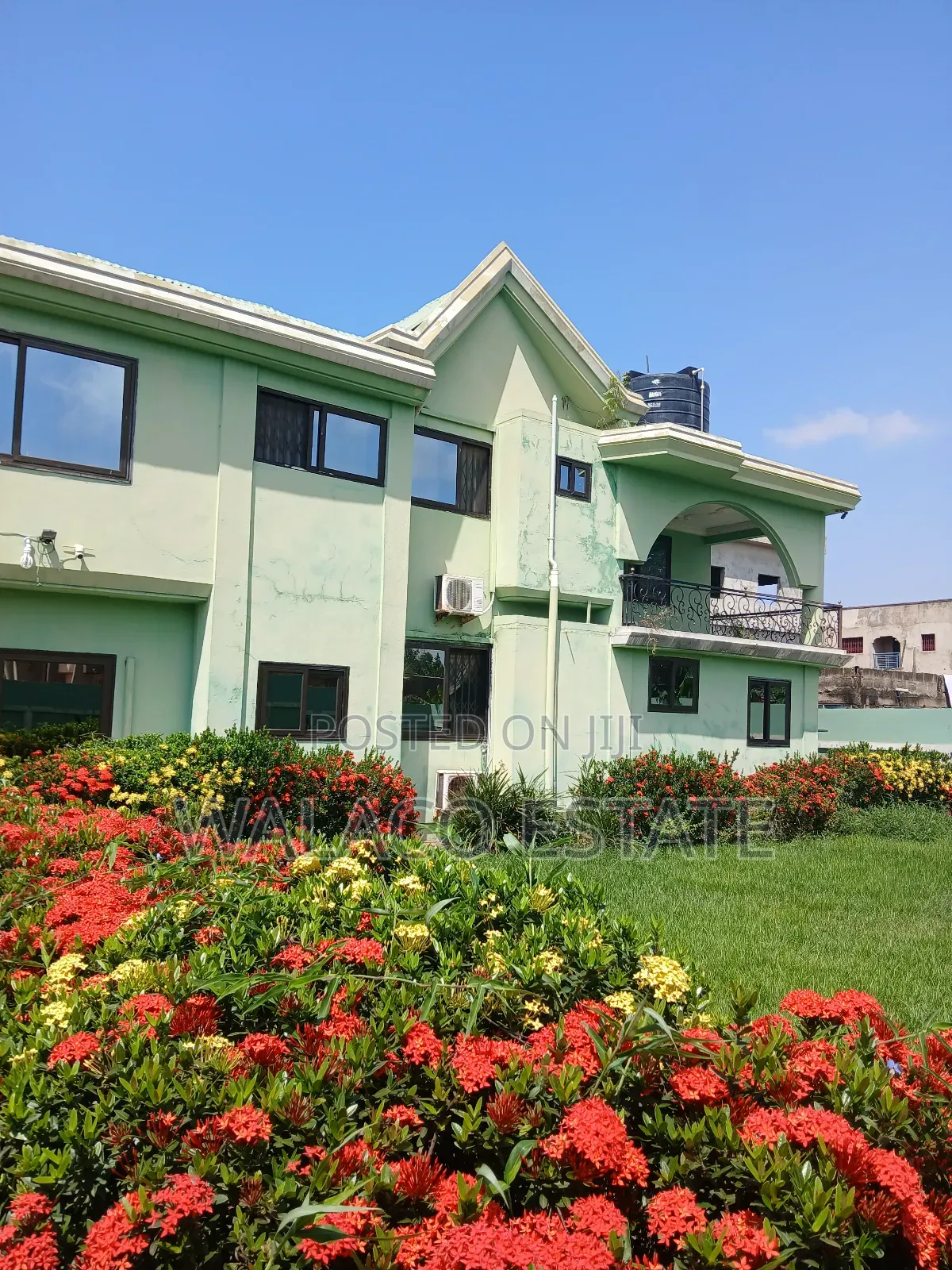 8bdrm Mansion in Walako Estate, Gbawe for rent