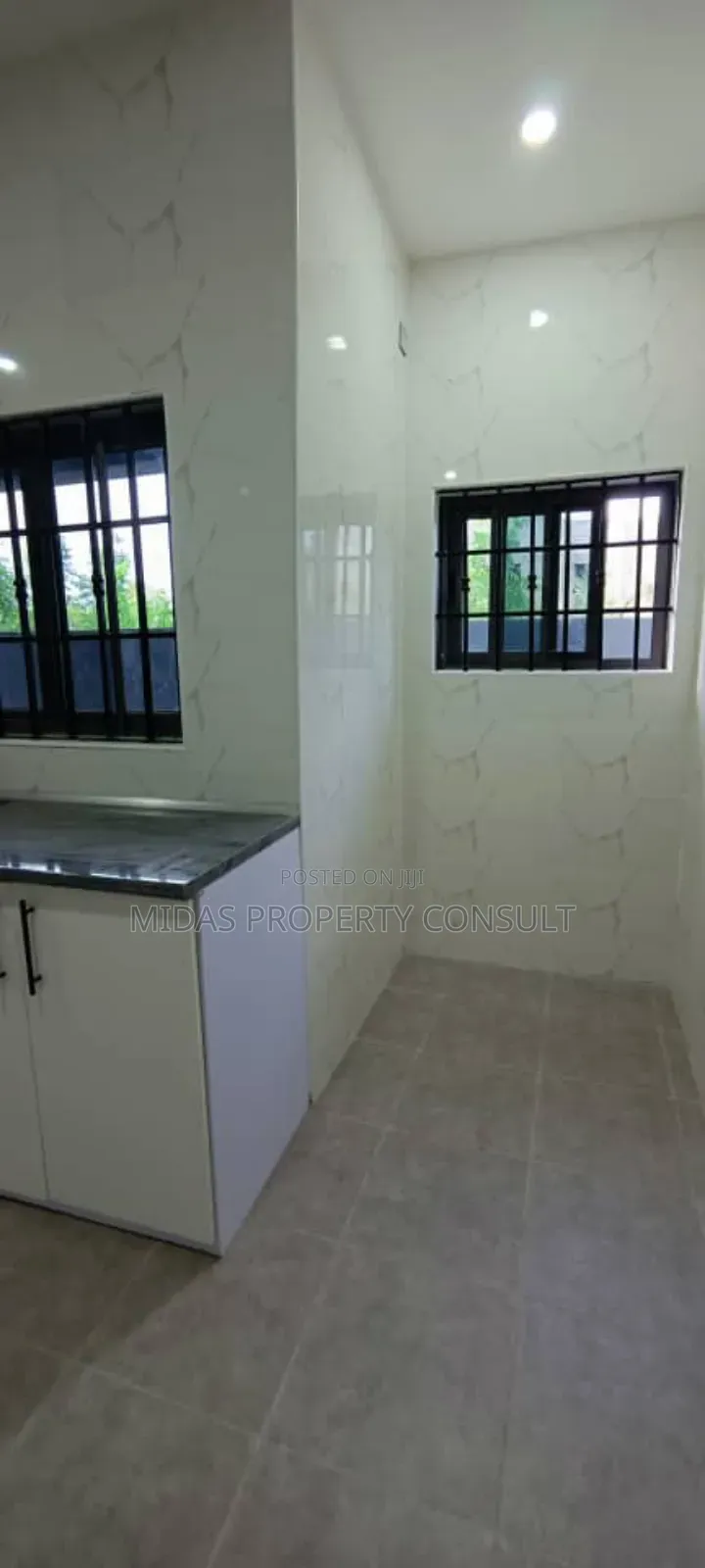 3bdrm House in Ogbojo, East Legon for sale