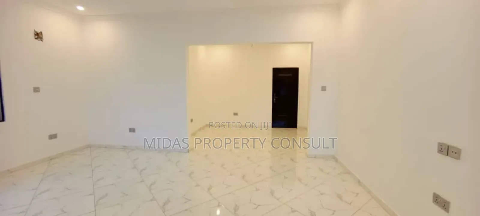 3bdrm House in Ogbojo, East Legon for sale