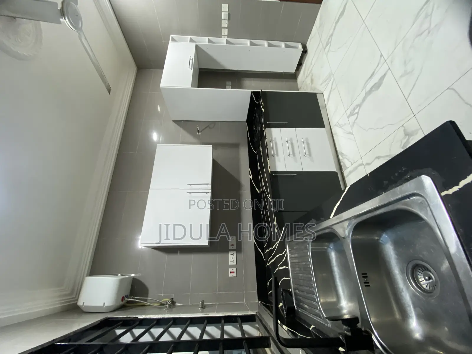 3bdrm Apartment in East Legon Hills, School Junction for rent