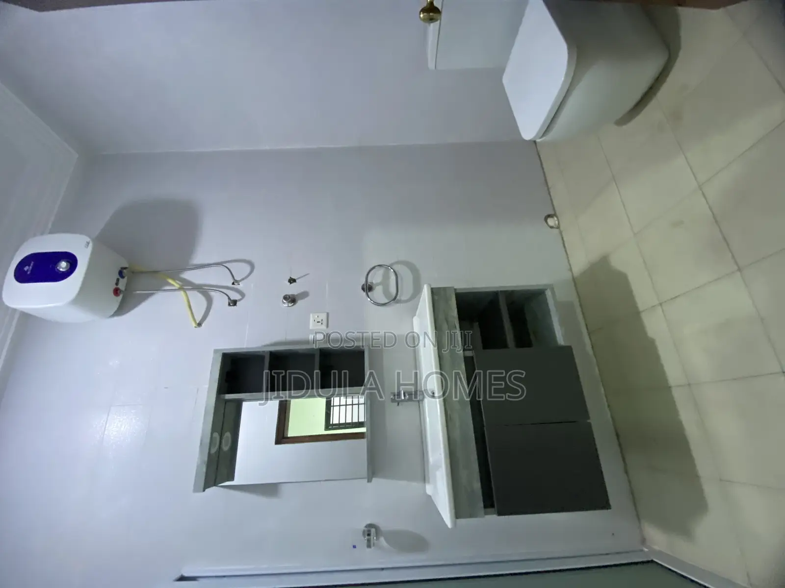 3bdrm Apartment in East Legon Hills, School Junction for rent