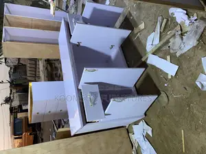 Quality Kitchen Cabinet 5ft Payment After Delivery