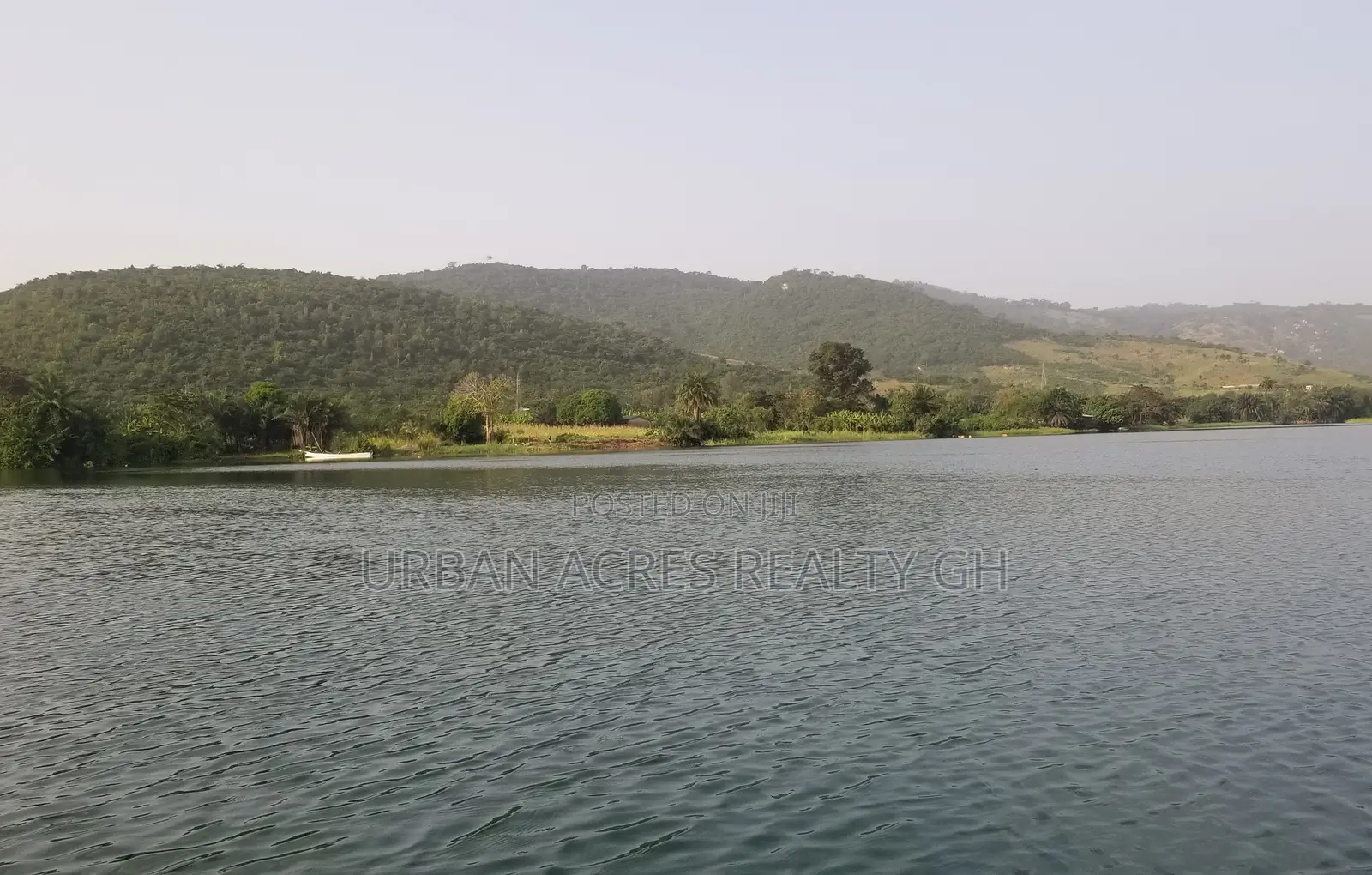 E/R - Akosombo, (Atimpoku) _ 3.11 Riverfront Land