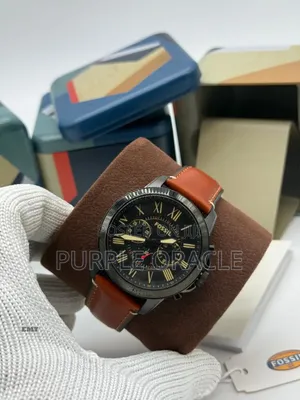 Experience the Fossil Grant Chronograph