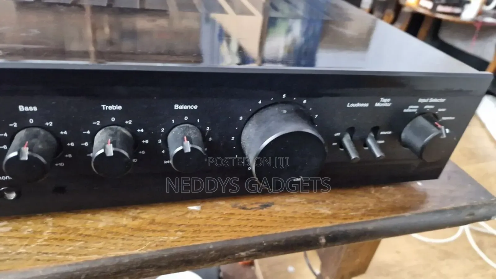 Excellent Vintage Sansui Au-217ii