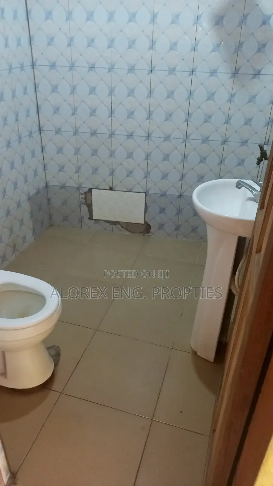 1bdrm Apartment in Chamber Self, Adenta for rent