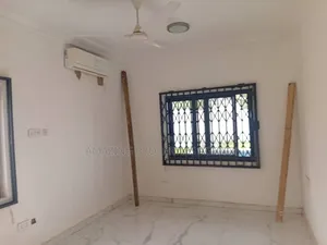 4bdrm House in Airport Residential Area for rent