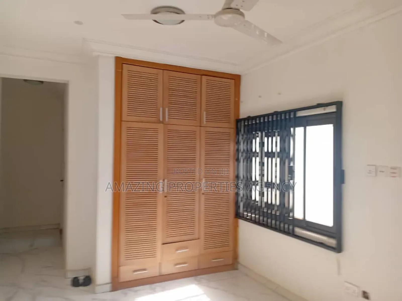4bdrm House in Airport Residential Area for rent