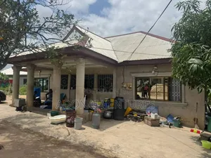 4bdrm House in Atonsu  Abountem, Kumasi Metropolitan for sale