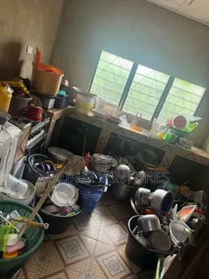 4bdrm House in Atonsu  Abountem, Kumasi Metropolitan for sale