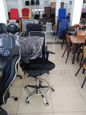 Adjustable Height Counter Chair
