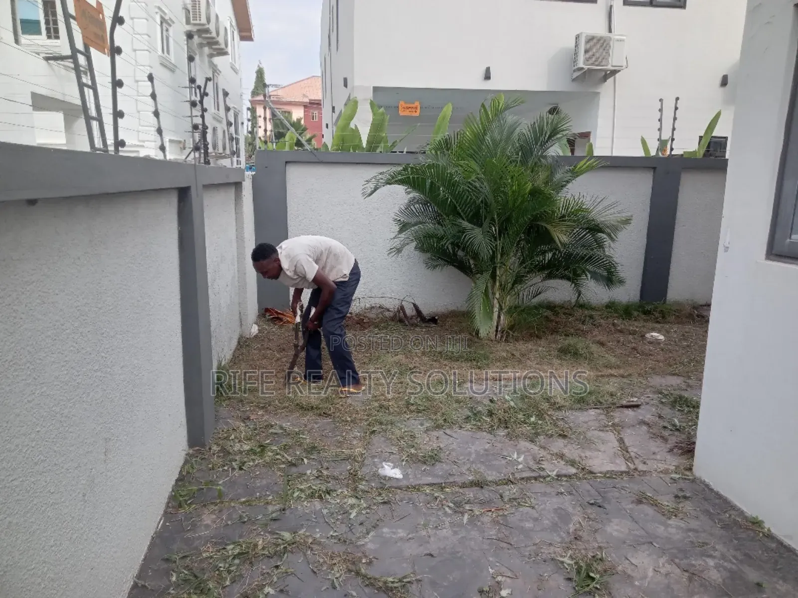 We Don’T Cut Corners – We Clean Them!