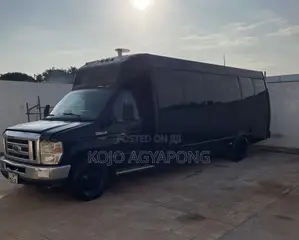 Ford E450 2012 Black