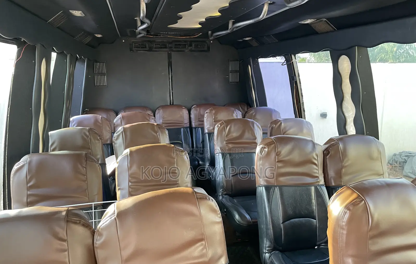 Ford E450 2012 Black