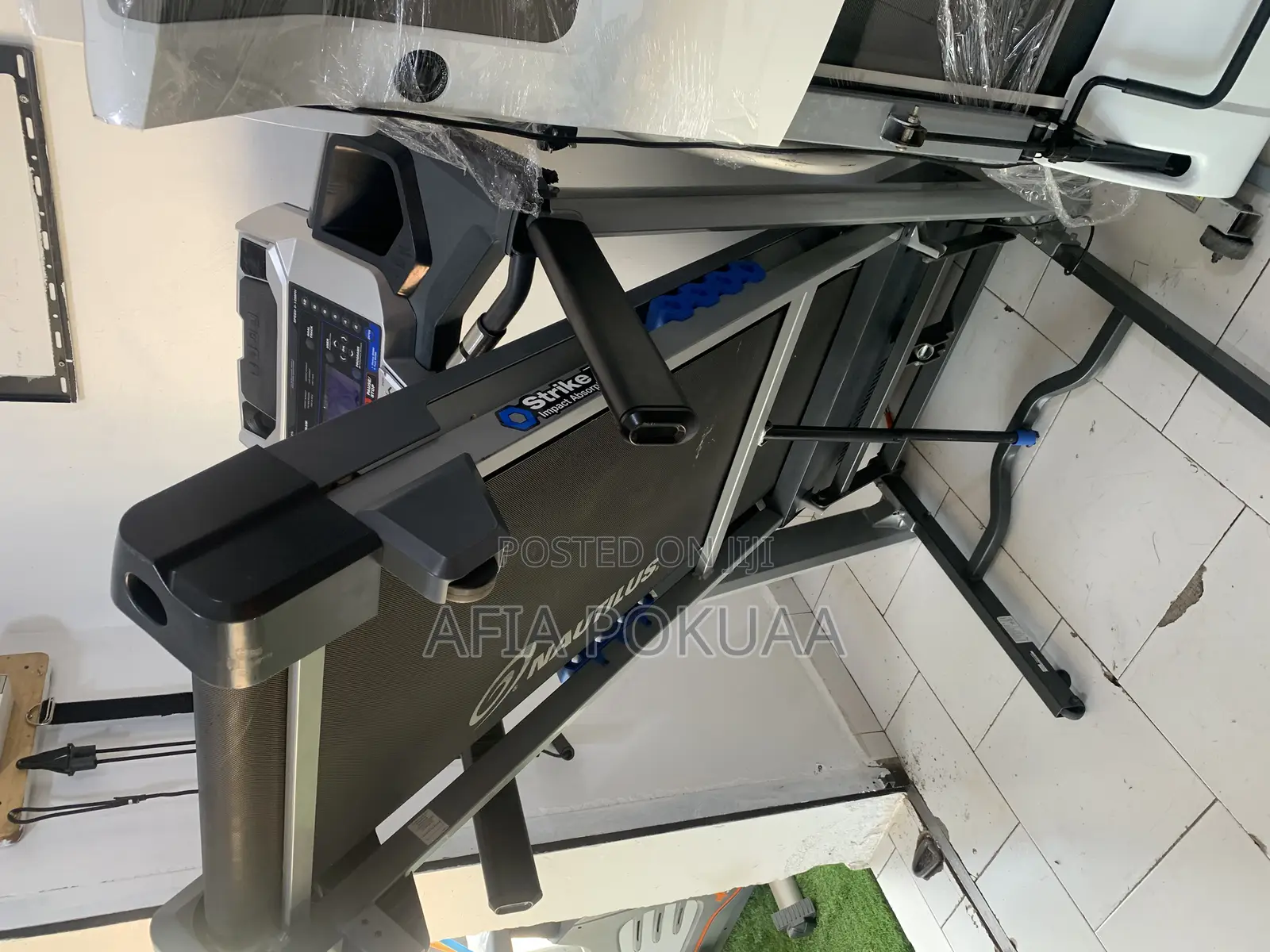 Nautilus Treadmill 150kg