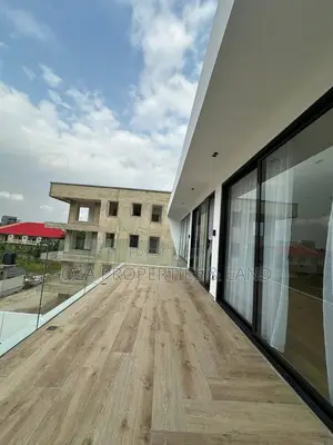 4bdrm House in East Legon, A&C Mall Area for sale