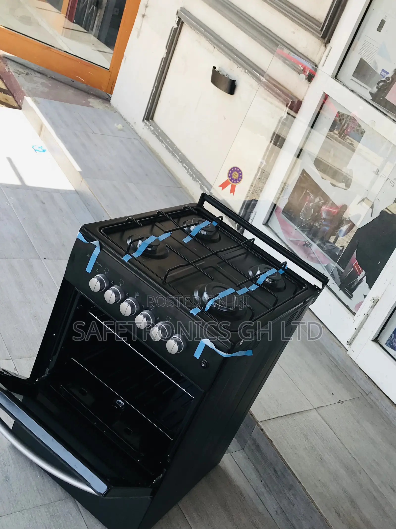 Secure New Volcano 50x50 4 Gas Cooker Oven Grill Black