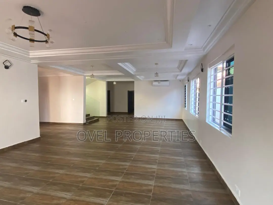 5bdrm House in Usd, East Legon for rent