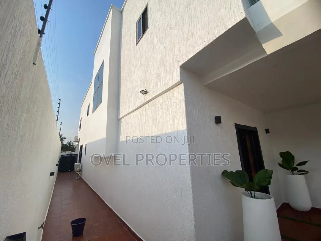 5bdrm House in Usd, East Legon for rent