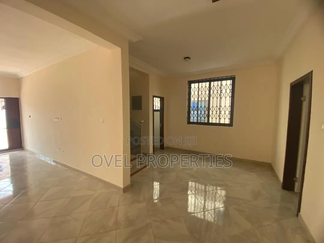 3bdrm House in Jose, Oyarifa for rent