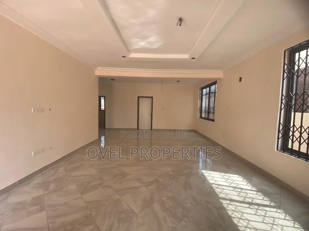 3bdrm House in Jose, Oyarifa for rent