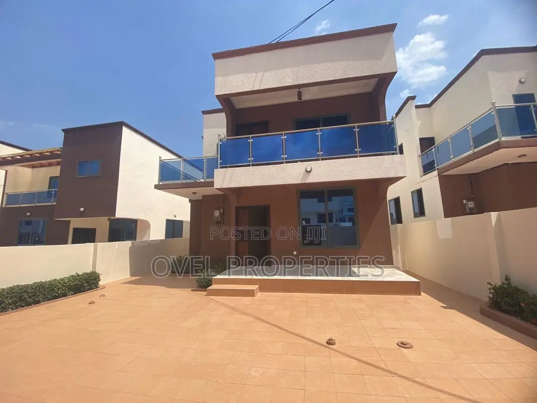 3bdrm House in Jose, Oyarifa for rent