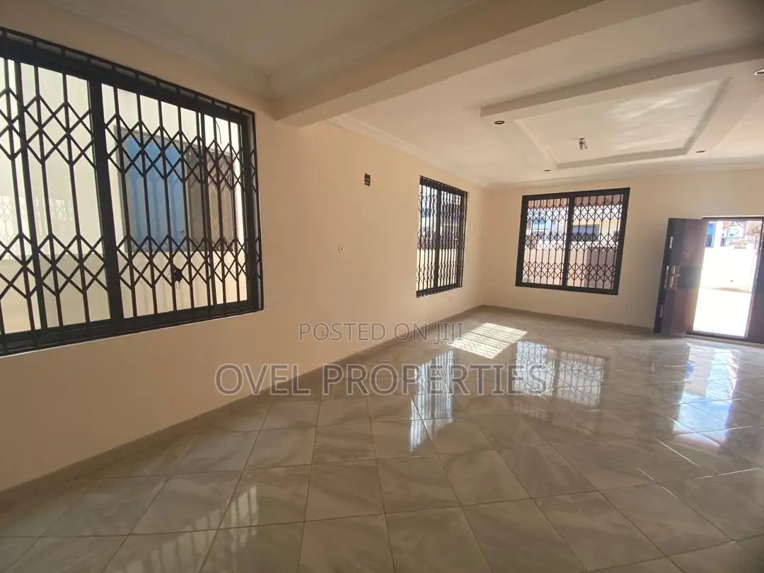 3bdrm House in Jose, Oyarifa for rent