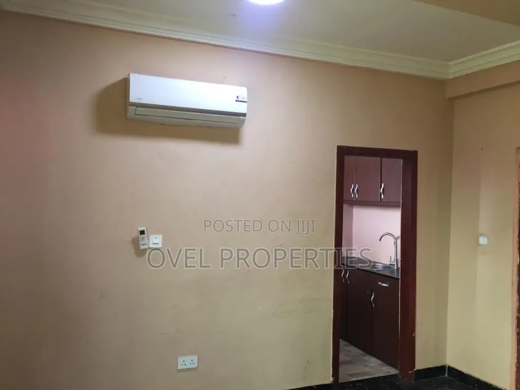 1bdrm Apartment in Nice, East Legon for rent