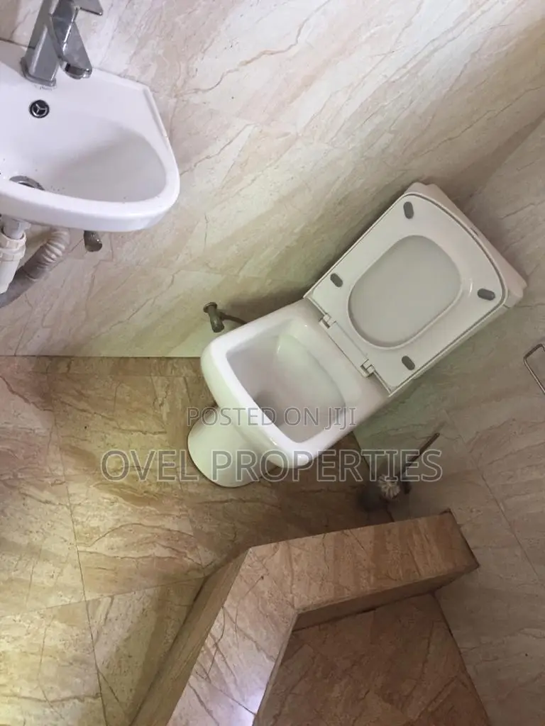 1bdrm Apartment in Nice, East Legon for rent