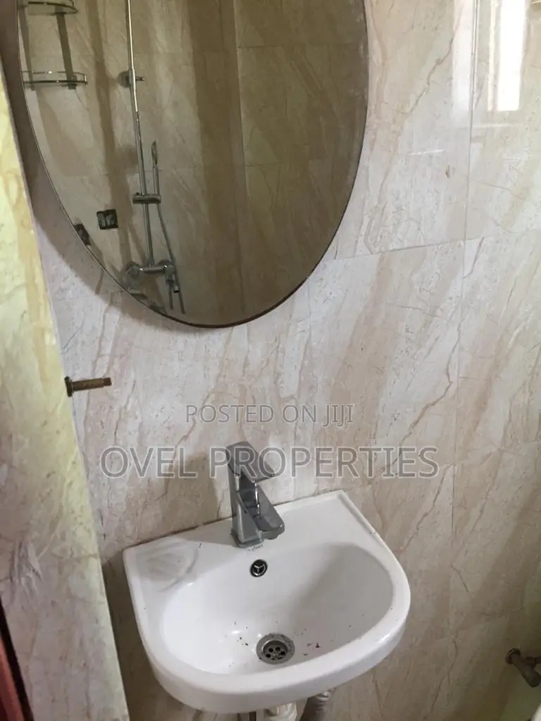 1bdrm Apartment in Nice, East Legon for rent