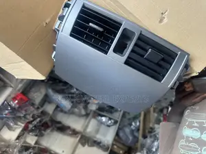 Toyota Corolla 2008-2013 Top Ac Vent