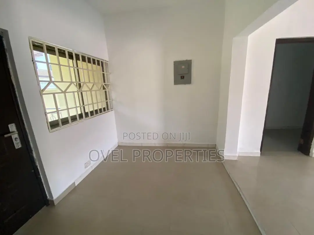 2bdrm Apartment in American House, Greater Accra for rent