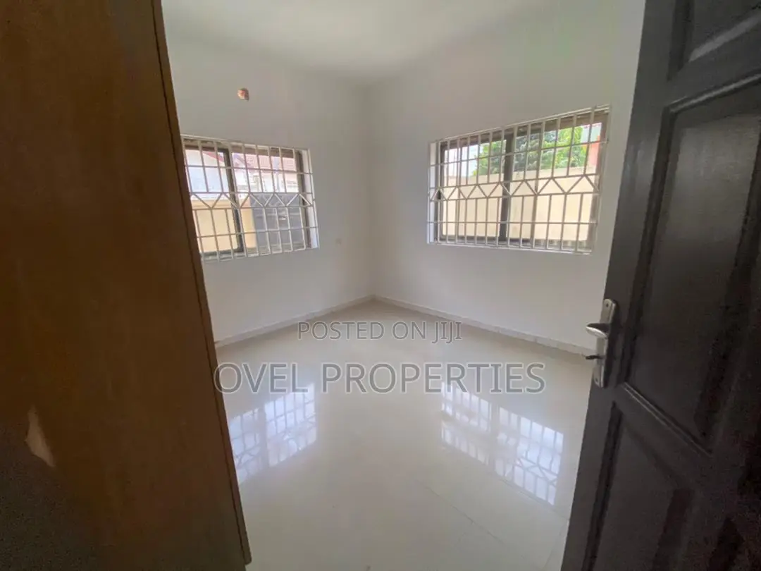 2bdrm Apartment in American House, Greater Accra for rent