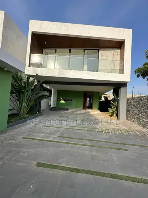 3bdrm House in Ashaley Botwe, Lake Side Estate for rent