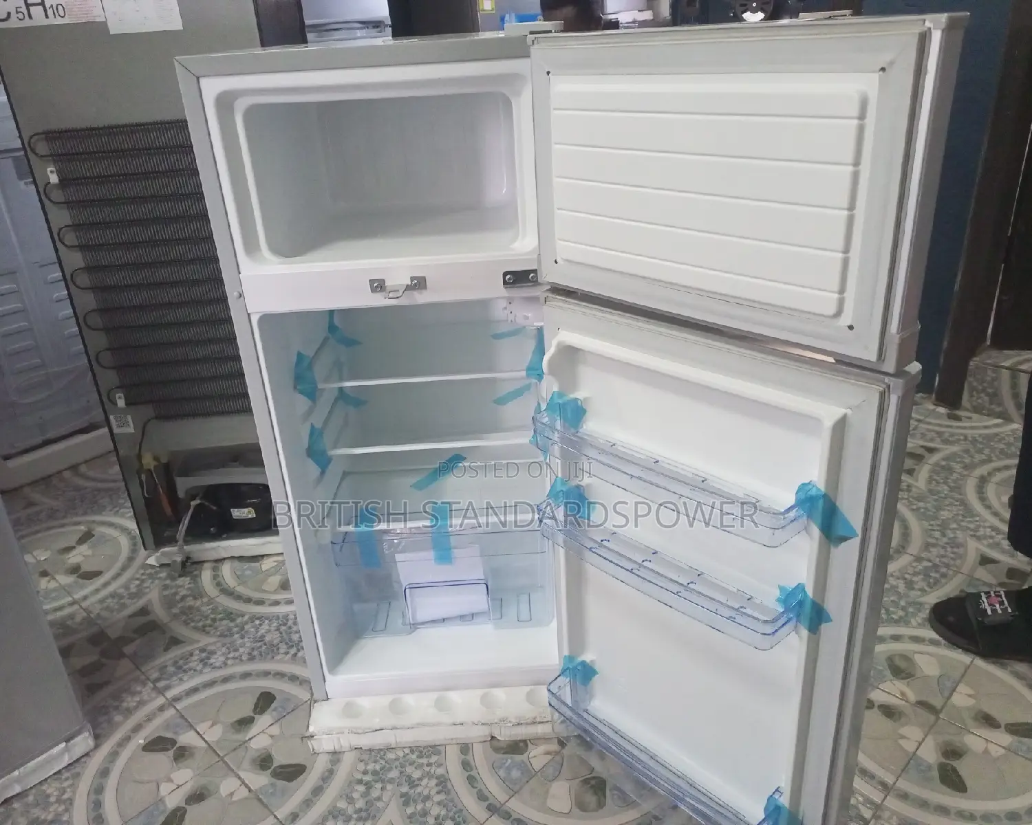 Keep Your Drink Refreshing Westpool 95l Silver Fridge Frige