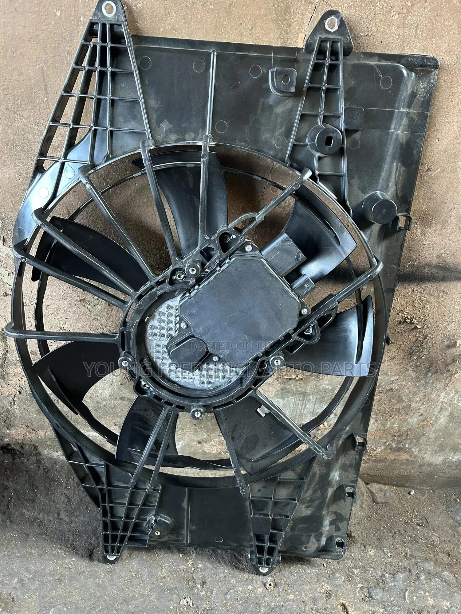 Honda Civic 2016 2017 2018 3019 2020 Radiator Fan