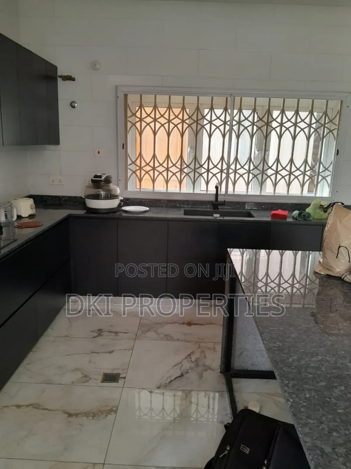 4bdrm House in Dki Properties, East Legon for rent