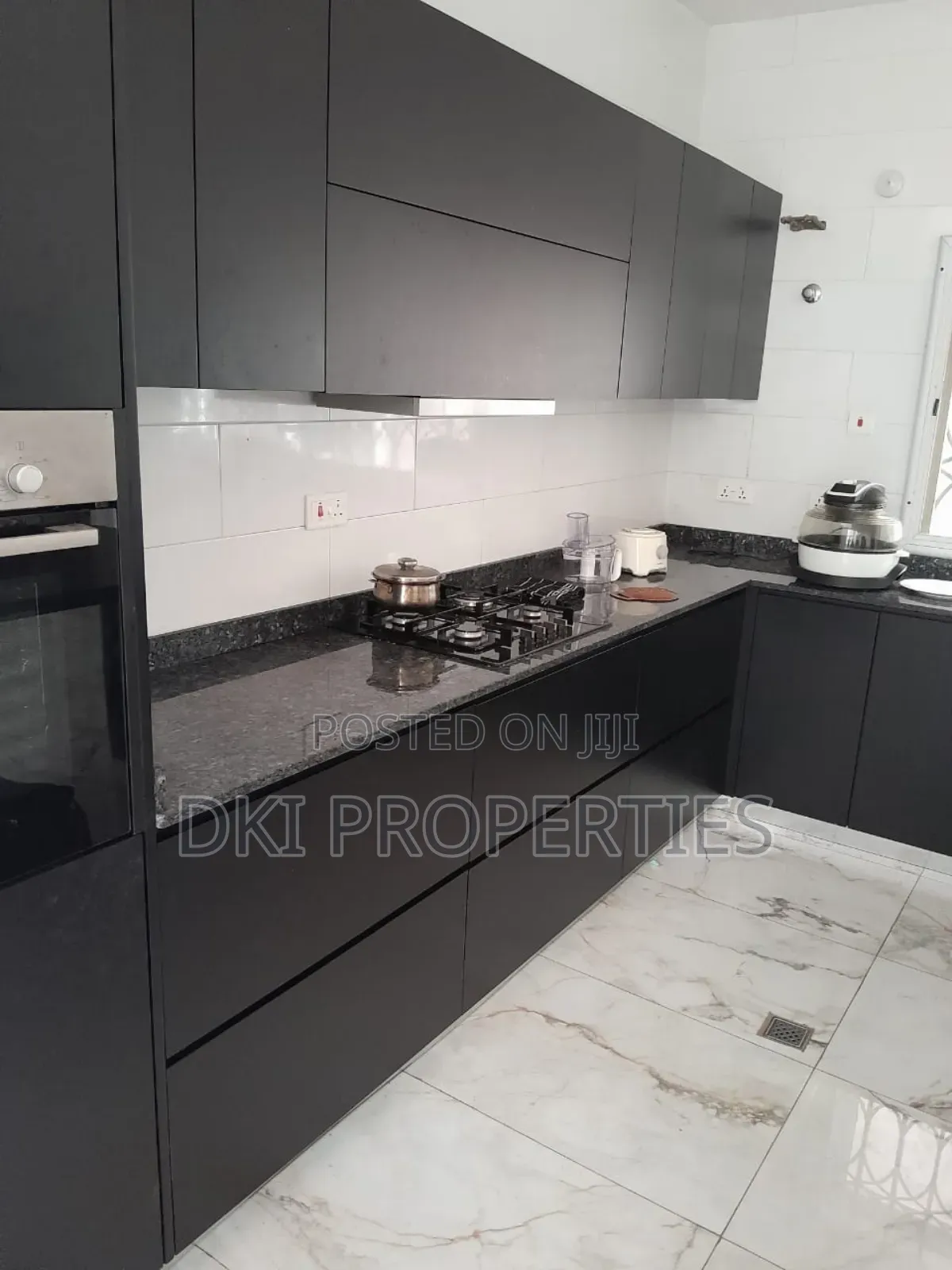 4bdrm House in Dki Properties, East Legon for rent