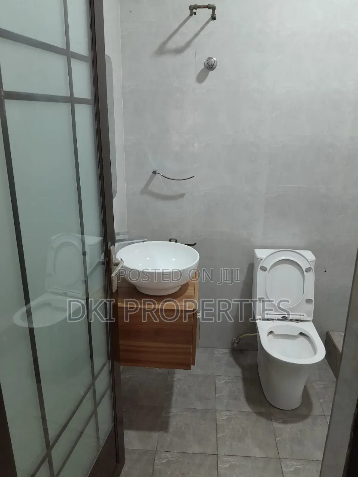 4bdrm House in Dki Properties, East Legon for rent
