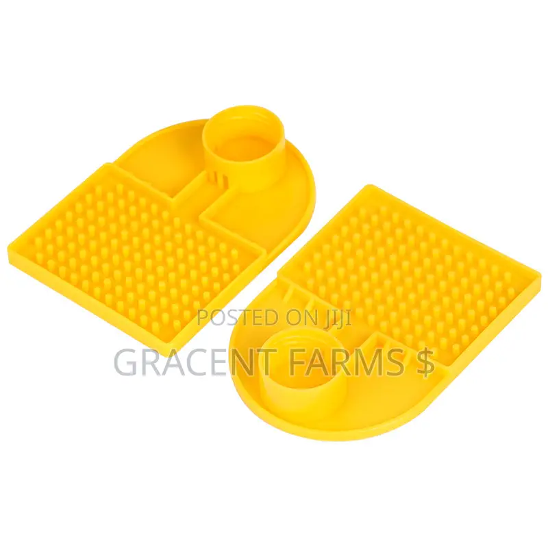 Mineral Bottle Compatible Bee Water Feeder