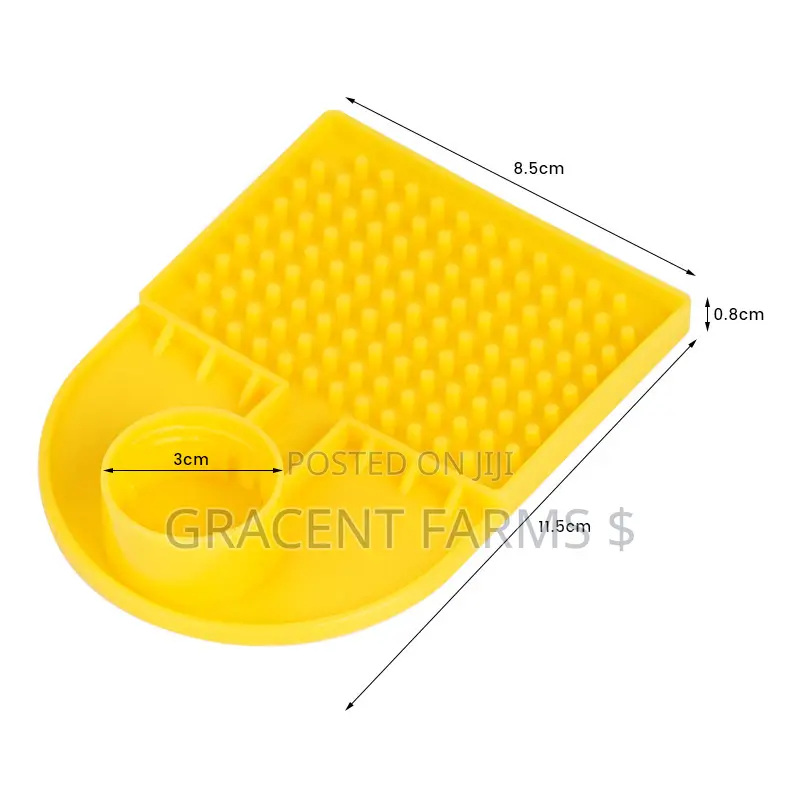 Mineral Bottle Compatible Bee Water Feeder