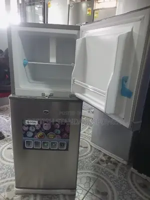 Convenient 108 Liters Top Freezer Pearl Fridge