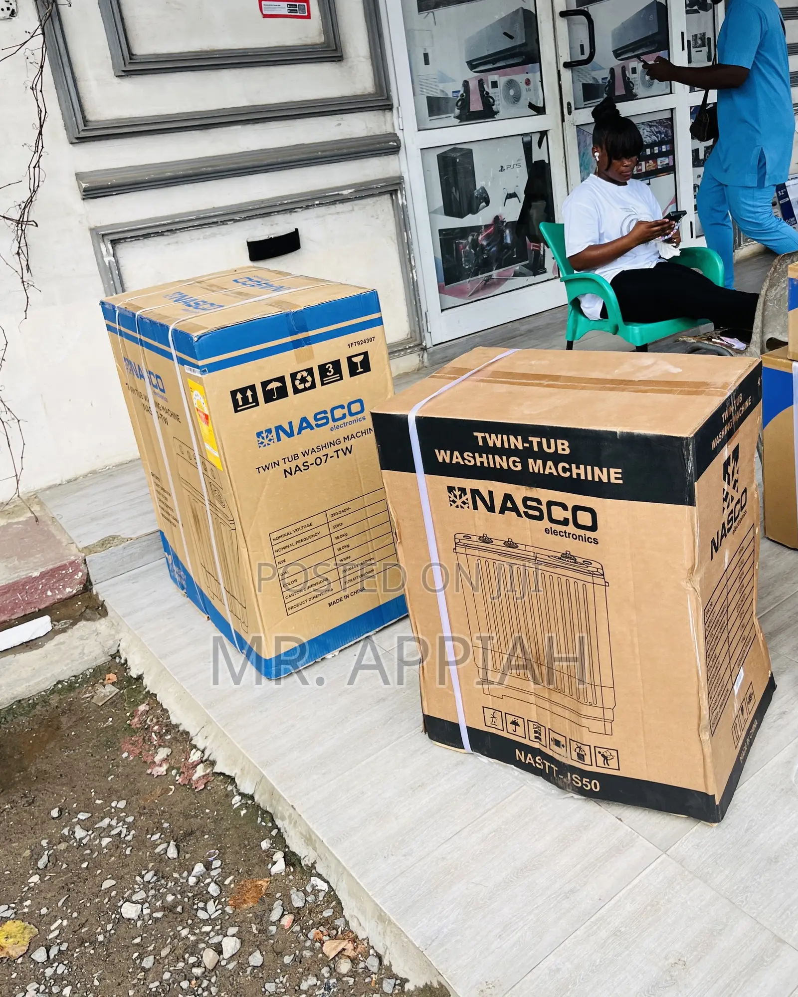 Most Authentic Nasco 5kg Semi-Automatic Washing Machine.