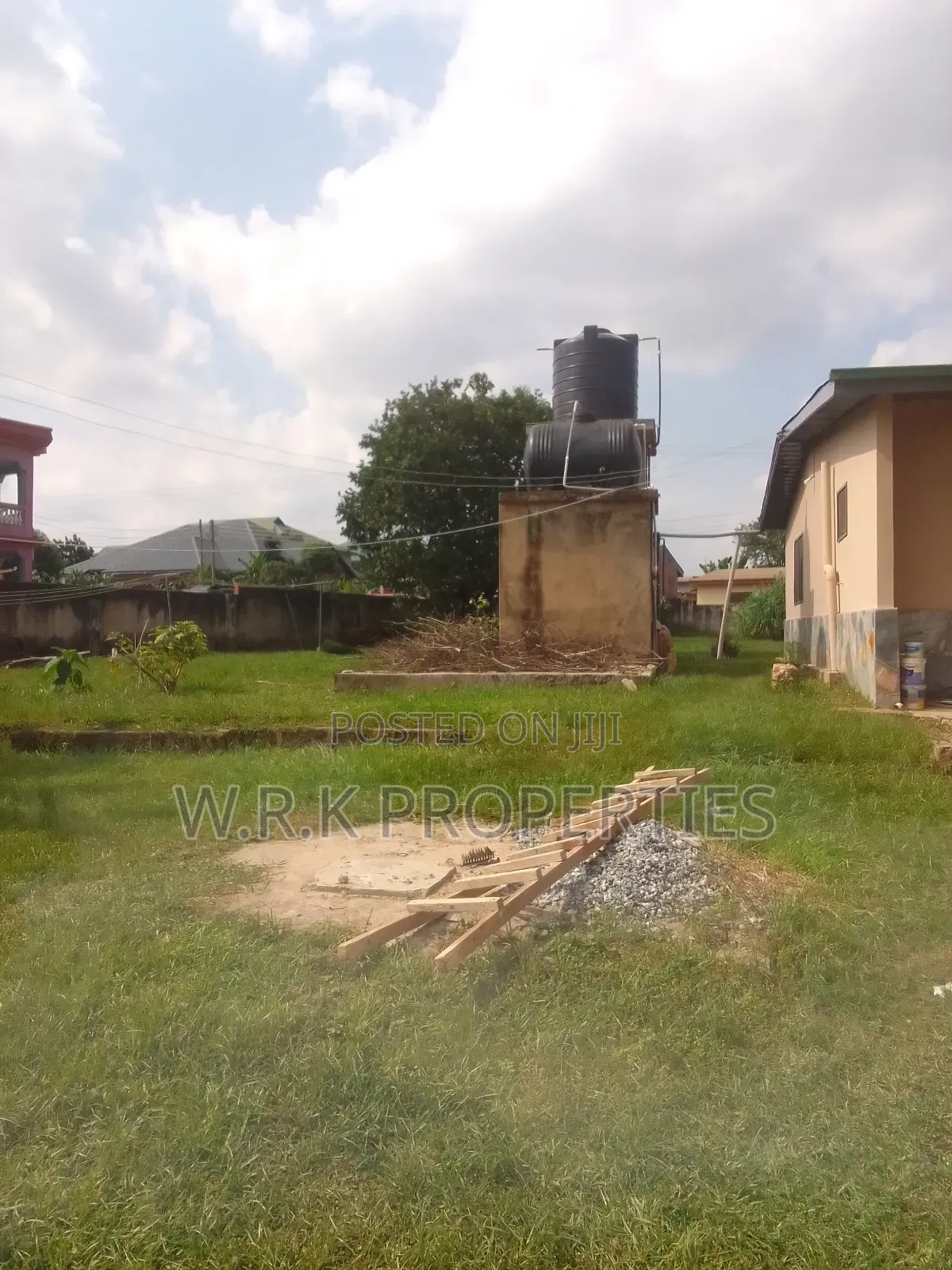 3bdrm Apartment in Osabene Koforidua, New-Juaben Municipal for rent