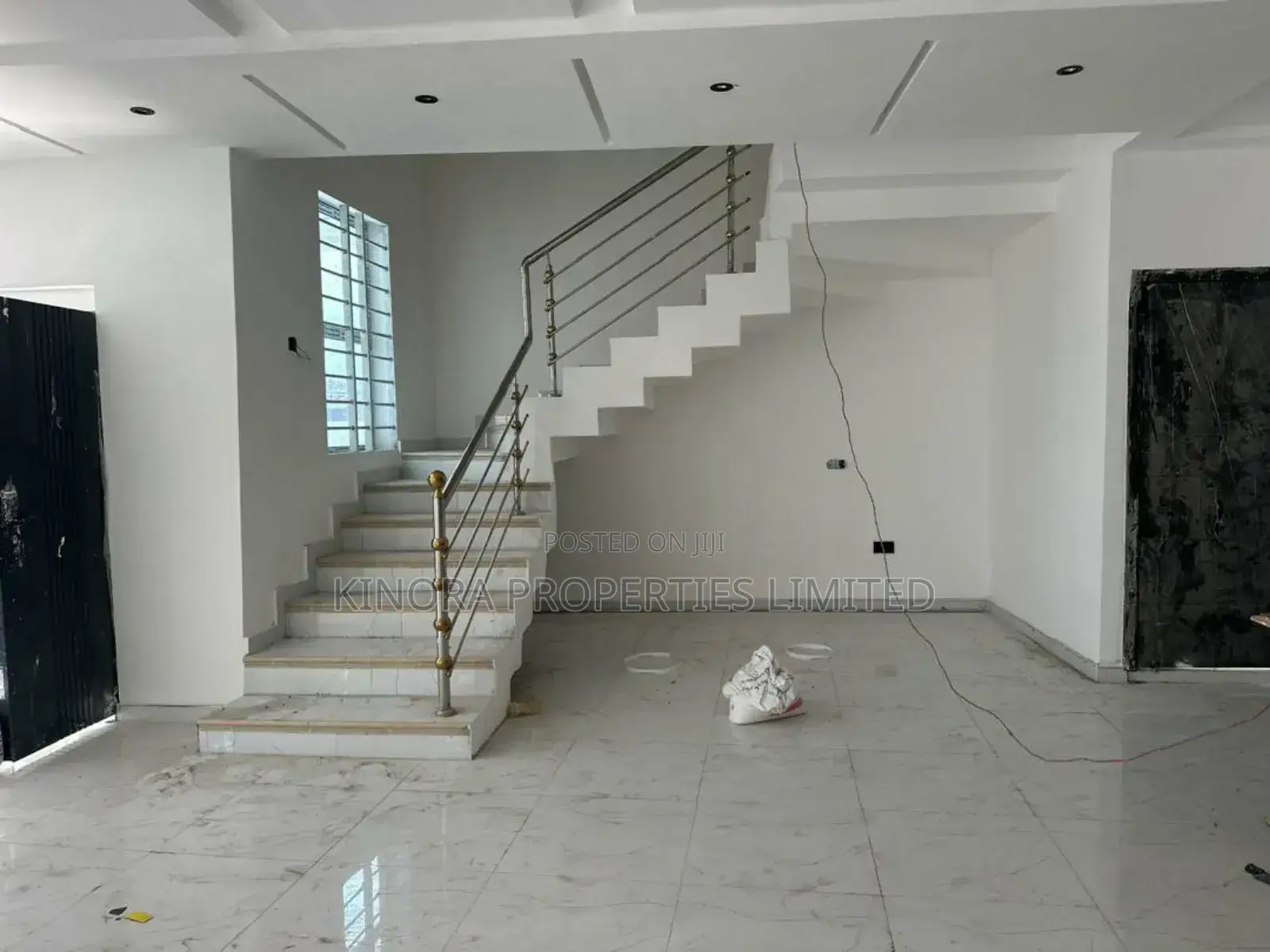 4bdrm Duplex in Botwe Star-Bite for sale
