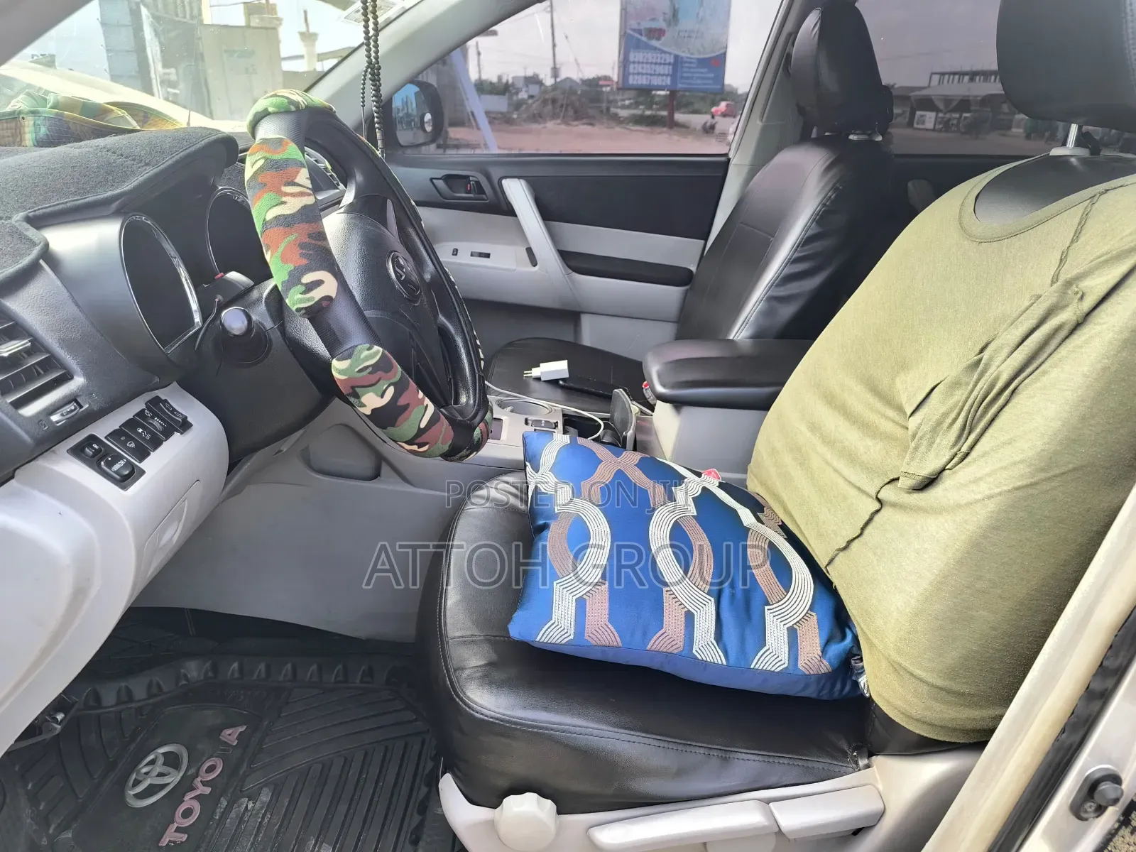 Toyota Highlander SE 2012 Silver