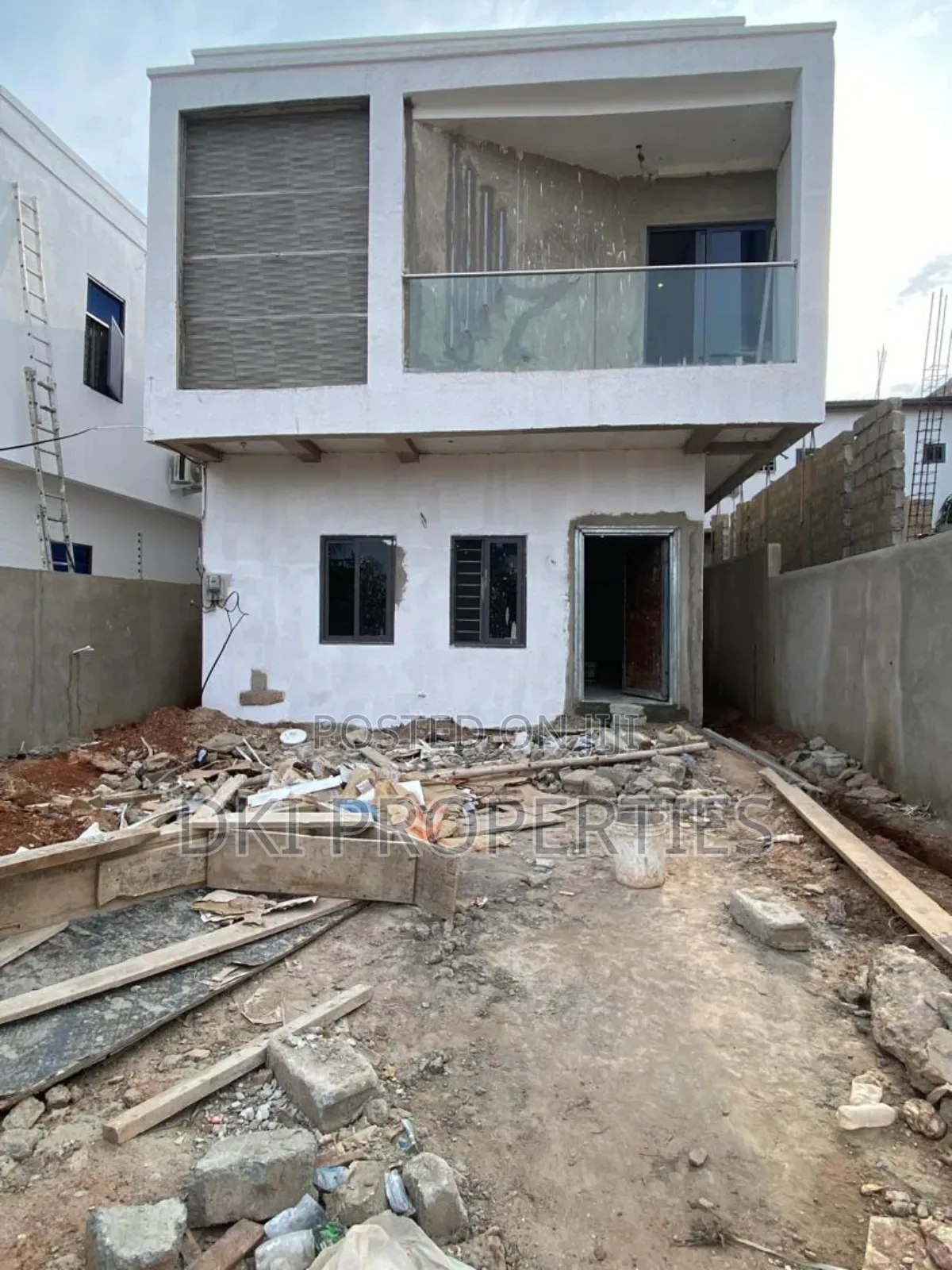 4bdrm House in Dki Properties, East Legon for sale