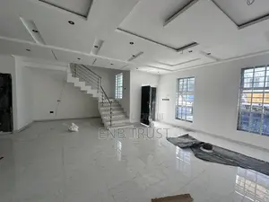 4bdrm House in Ashaley  Botwe, School Junction for sale