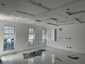 4bdrm House in Ashaley  Botwe, School Junction for sale